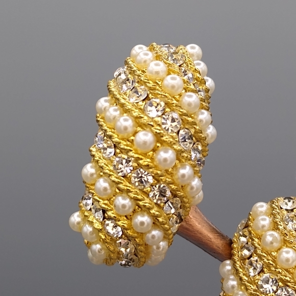 Pearl Rhinestone Cluster Half Hoop Clip on Earrings Vintage - Picture 3 of 15